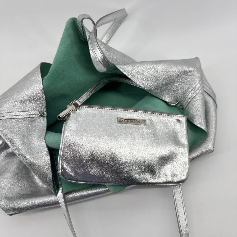 Tiffany & Co Metallic Silver Leather Reversible Tote Bag Tiffany Blue Suede LRG